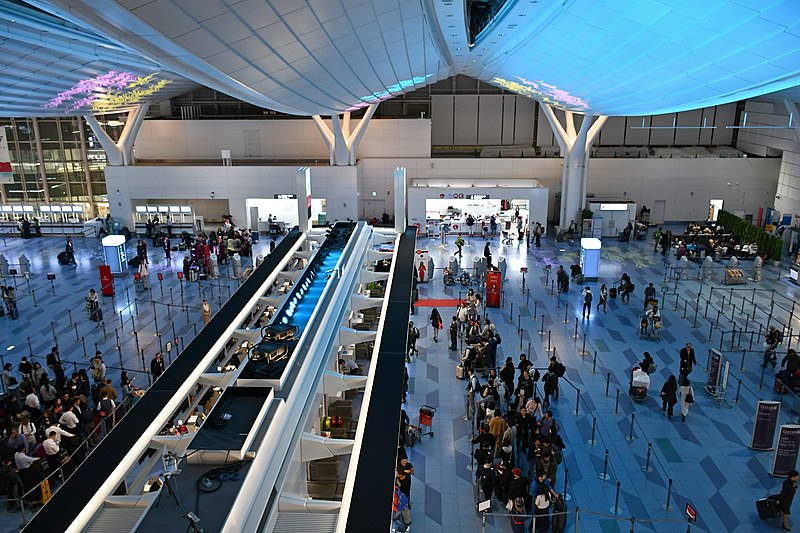 17 Busiest Airports In The World In 2024 By Passenger Traffic RankRed   Haneda Airport 